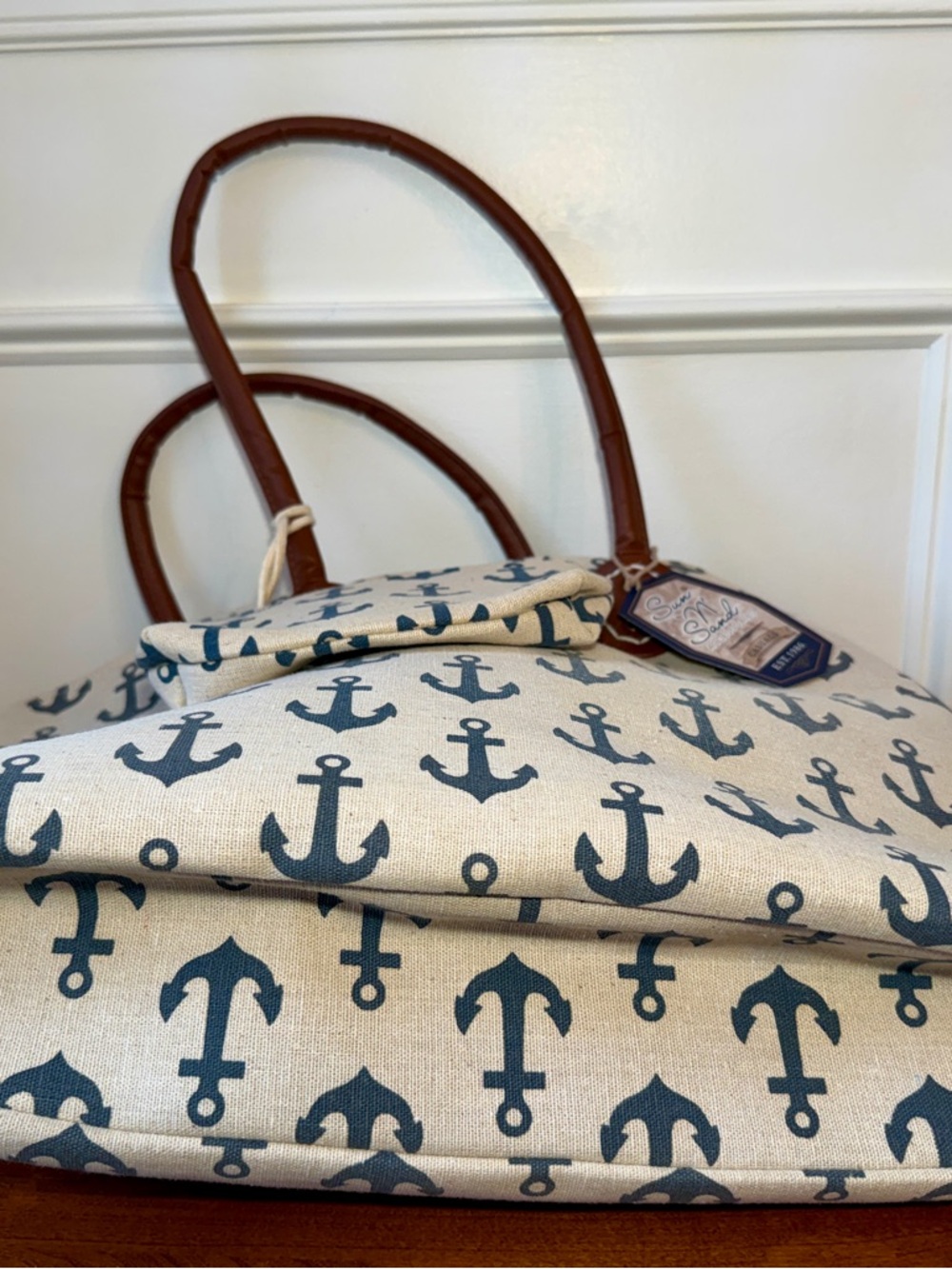Reduced!! NWT Sun 'N' Sand Canvas Nautical Anchor Print Tote with Brown Handles - Picture 4 of 16